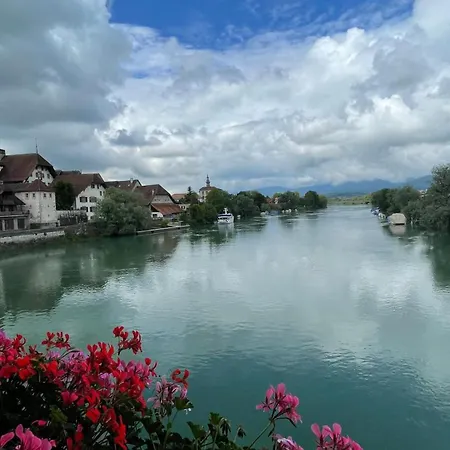 アパート A Knight's Townhouse